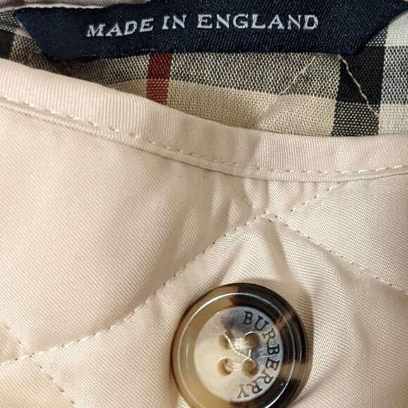 Burberry Quilted Jacket Lined Cream Medium - Picture 5 of 10